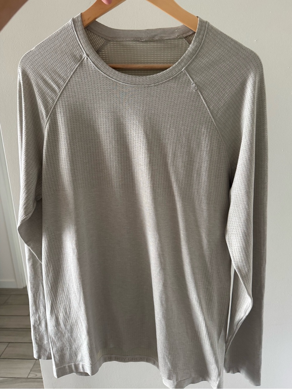 Lululemon Metal Vent Long Sleeve Shirt - Raw Linen color